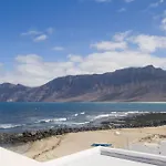 Caleta De Famara Primera Linea Con Balcon Lejlighed