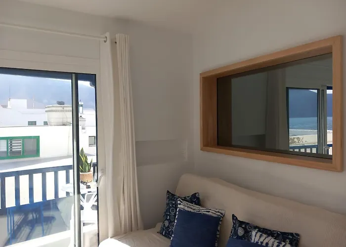 Apartament Caleta De Famara Primera Linea Con Balcon Teguise (Lanzarote)